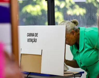 Idosos não possuem obrigatoriedade de voto, mas continuam indo às urnas