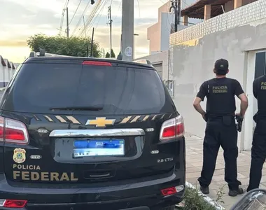 Ao todo, foram cumpridos cinco mandados de busca e apreensão