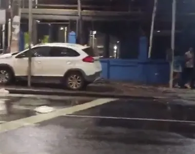 Motorista teria perdido controle da direção do carro