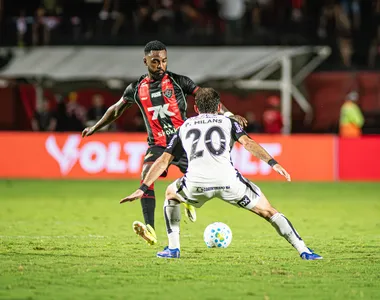 Vitória e Corinthians não tiveram inspiração