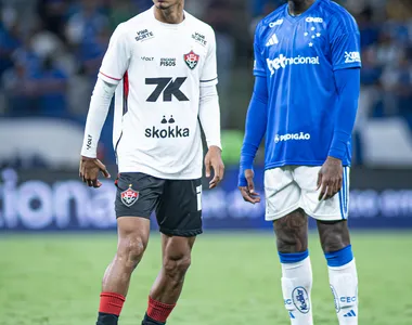 Vitória enfrenta o Cruzeiro neste domingo