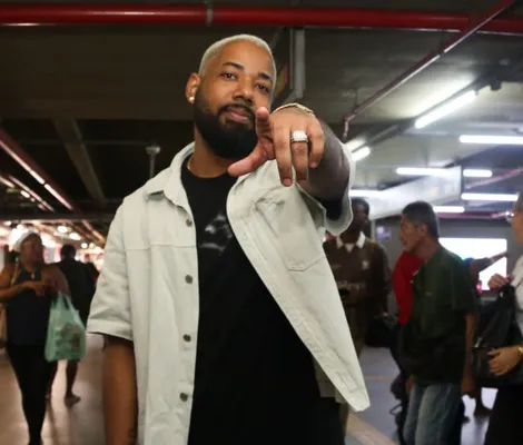 Imagem ilustrativa da imagem O "Puro Suco" do sucesso: O Poeta detalha retorno ao topo do pagodão