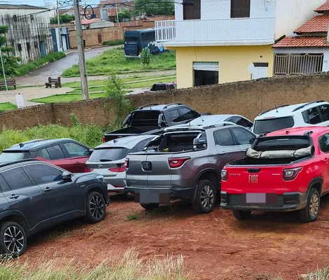 Imagem ilustrativa da imagem Polícia desmonta quadrilha que roubava carros no Rio e vendia na Bahia