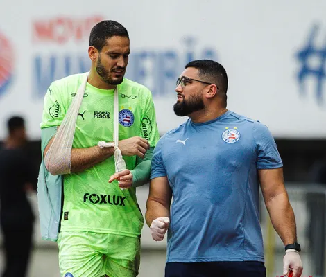 Imagem ilustrativa da imagem Ronaldo sofre luxação no cotovelo e deve desfalcar o Bahia por semanas