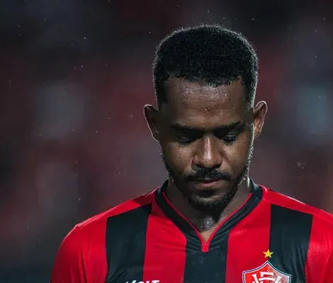 Imagem ilustrativa da imagem Vitória enfrenta maré de azar com lesões de jogadores importantes