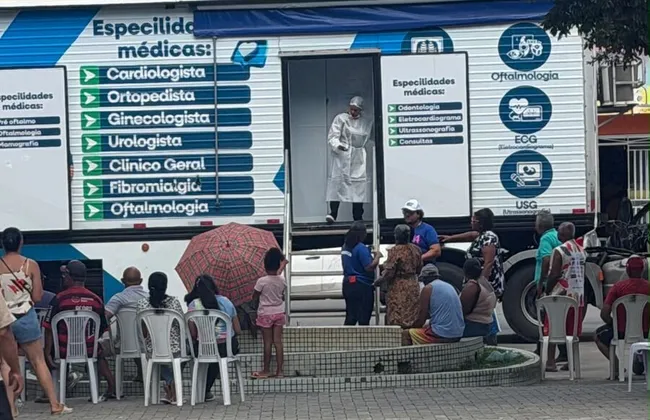 Imagem ilustrativa da imagem Exclusivo: Carreta da Saúde vira palco para campanha de ACM Neto no interior da Bahia