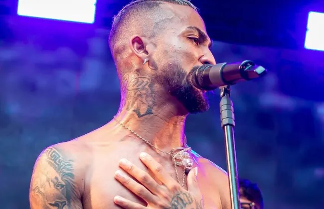 Imagem ilustrativa da imagem Zau O Pássaro 'mete o pau' em cantores que ficam roucos