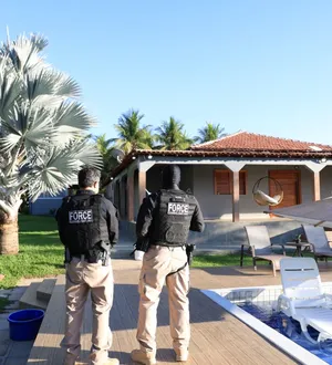 Imagem ilustrativa da imagem Tenente-coronel é preso por ligação com milicianos na Bahia