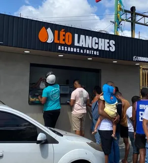 Imagem ilustrativa da imagem Viúva e amigo de Léo Lanches pedem apoio em reinauguração em Salvador