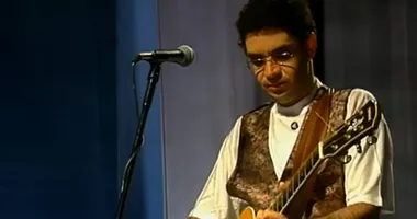 Imagem ilustrativa da imagem 30 anos sem Renato Russo: veja as músicas mais tocadas até hoje