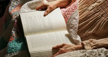 Imagem ilustrativa da imagem Dia Nacional do Livro destaca crescimento da leitura entre idosos