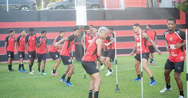 Imagem ilustrativa da imagem Lateral lesionado e mais: veja balanço dos reforços do Vitória em 2026