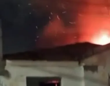 Casa de suspeito pegou fogo