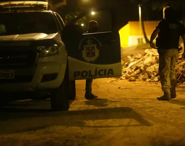 Troca de tiros deixou o suspeito e ex-policial, Lazaro Santos, morto na Bahia