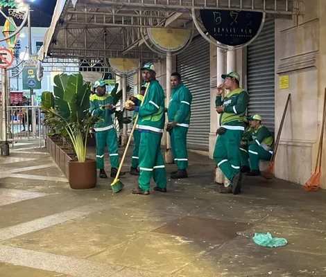 Imagem ilustrativa da imagem Sem reajuste, trabalhadores da limpeza anunciam estado de greve
