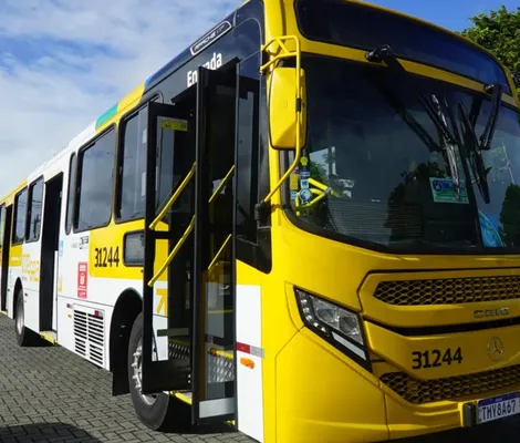 Imagem ilustrativa da imagem Ônibus de Salvador vão parar de aceitar dinheiro; veja quando