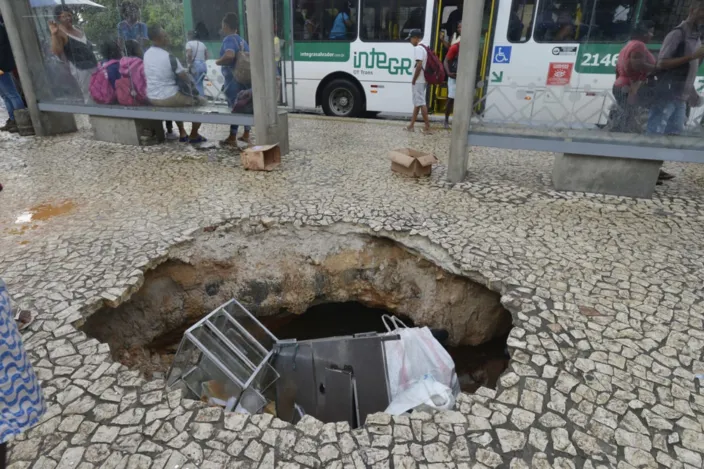 Falta de água afeta Barra, Graça e outros bairros de Salvador