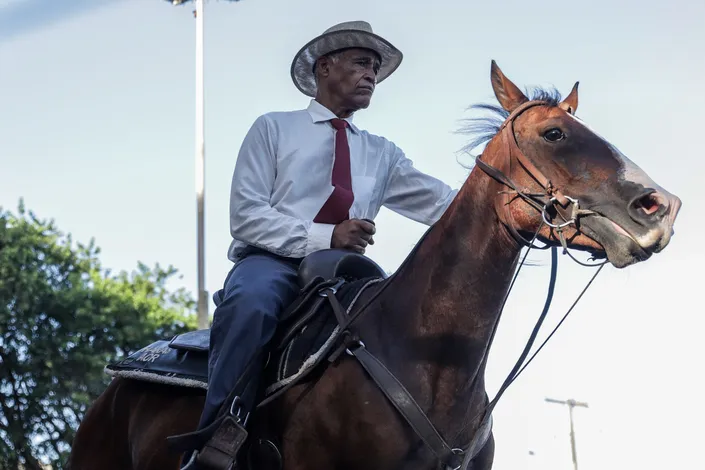 Pastor Isidório ‘joga duro’ e ganha de Secretário Tum no Ranch Sorting