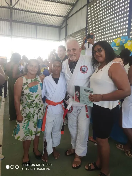 Formatura de 68 alunos marca sucesso de projeto de PMs em Vera Cruz