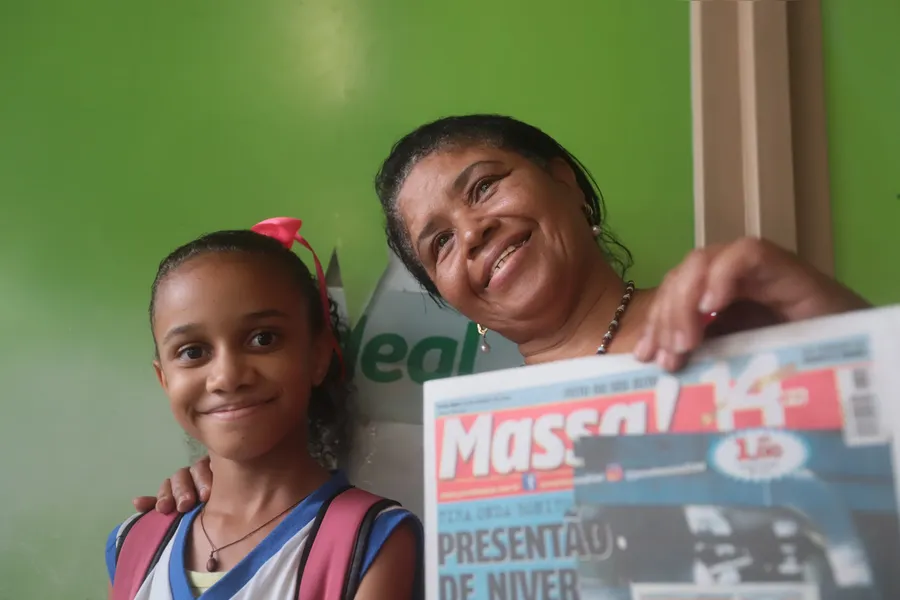 Fotos: galera 'mete dança' para celebrar o niver do MASSA! na Estação da Lapa