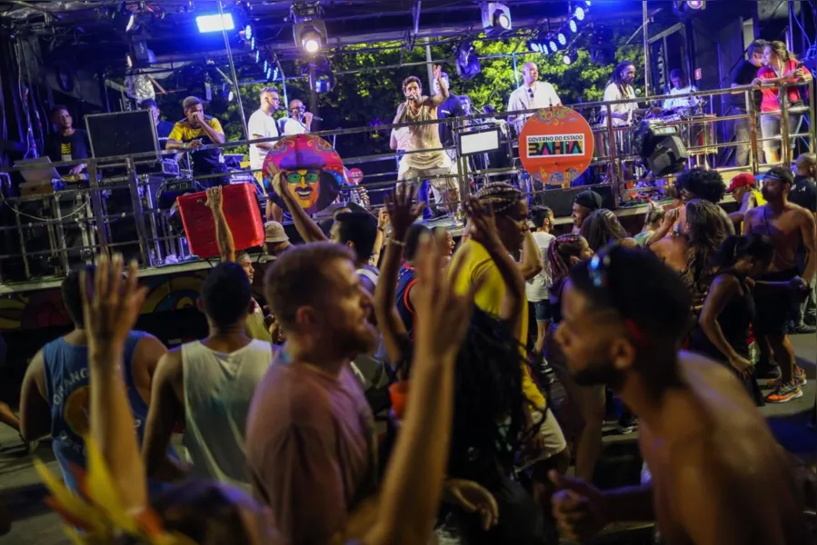 Galeria: Veja o que rolou no primeiro dia do Carnaval de Salvador