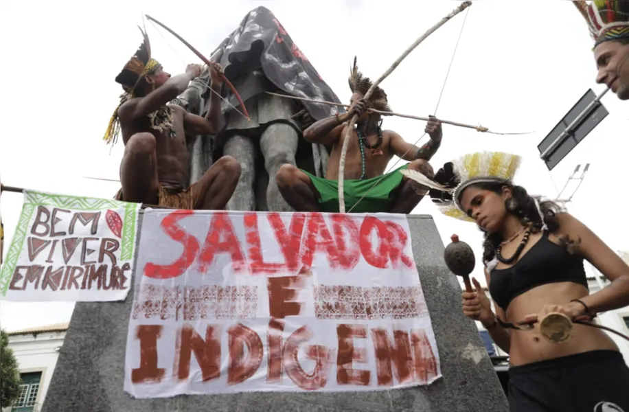 Galeria: Movimento Salvador é Indígena realiza ato no Centro da cidade