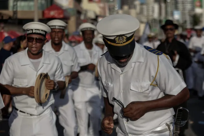 Fotos: Fuzuê resgata o 'Carnaval raiz' e abre alas para a folia 2024