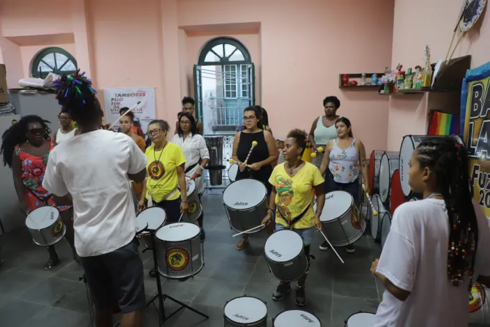 Instituto promove oficinas gratuitas de percussão