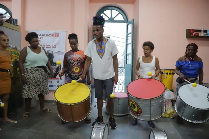 Instituto promove oficinas gratuitas de percussão