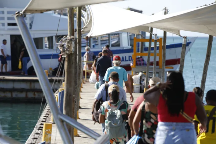 Travessia Salvador-Mar Grande programa saídas a cada 15 minutos