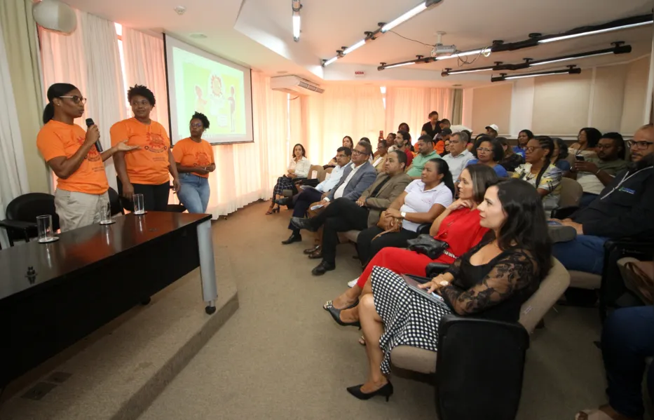 Catadores  vão trabalhar bem equipados no Carnaval
