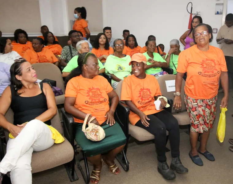 Catadores  vão trabalhar bem equipados no Carnaval