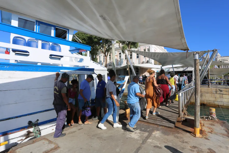 Travessia Salvador-Mar Grande programa saídas a cada 15 minutos