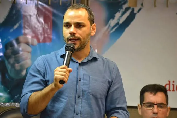 Augusto Vasconcelos é líder da oposição na Câmara