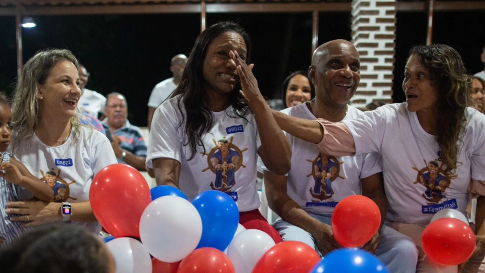 Irmã de Cezar Black chorou com a entrada do enfermeiro no BBB