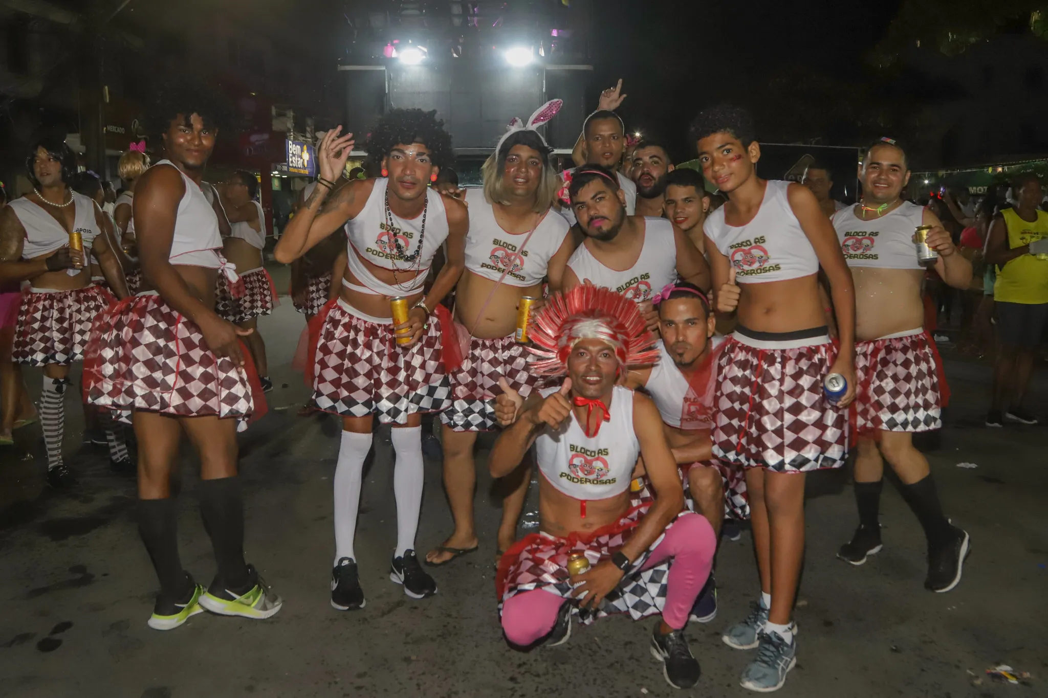 Imagem ilustrativa da imagem Penúltimo dia de festa em Lauro é marcado por blocos tradicionais