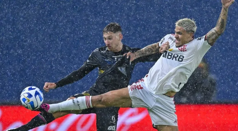 Pedro em ação pelo Flamengo