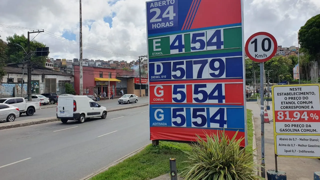 Imagem ilustrativa da imagem Aumento da gasolina já 'dói no bolso' dos motoristas de Salvador