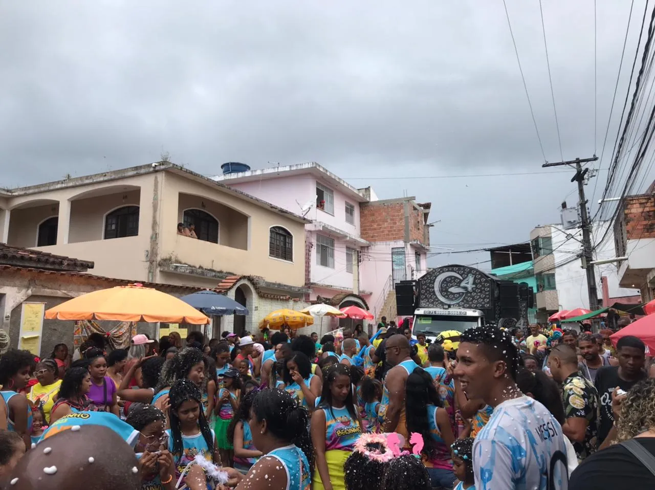 Imagem ilustrativa da imagem Anna Catarina faz a festa e arrasta criançada no Carnaval do Cabrito