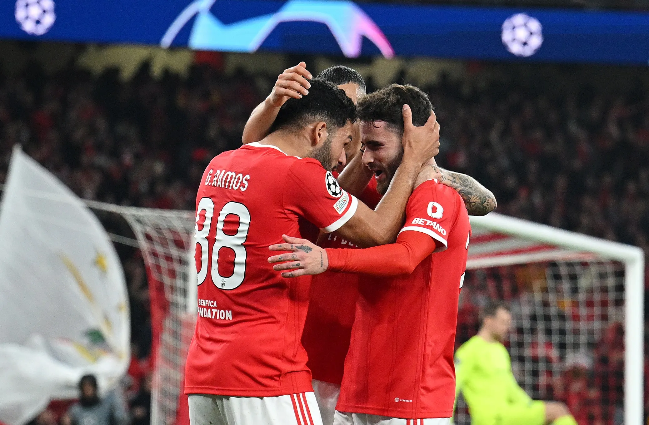 Chelsea e Benfica avançam para as quartas de final da Champions League