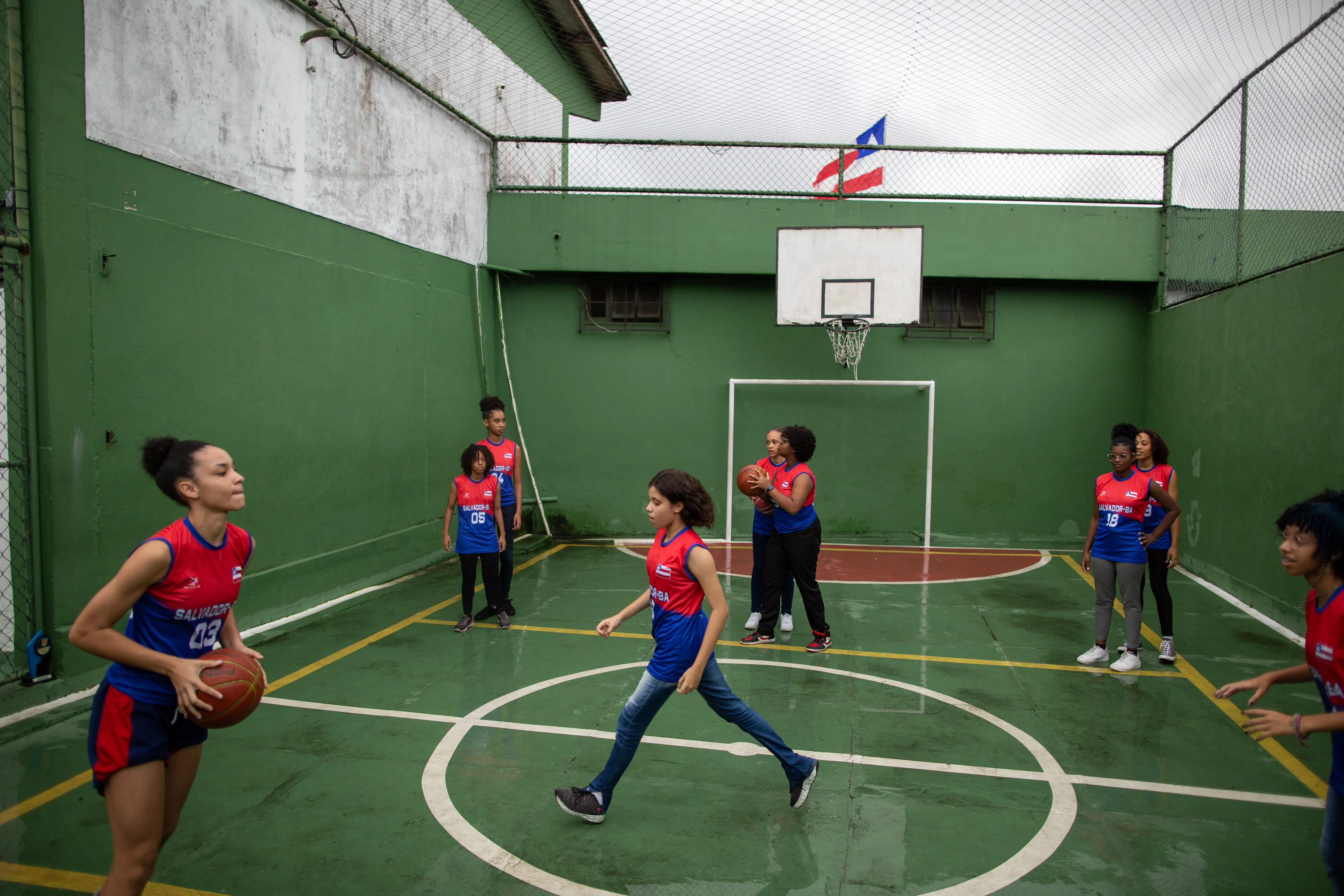 Professor Marielson Alves está desde o começo da iniciativa e é o grande responsável por ensinar o esporte