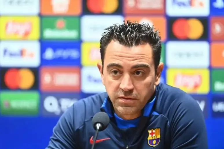 Xavi em entrevista coletiva