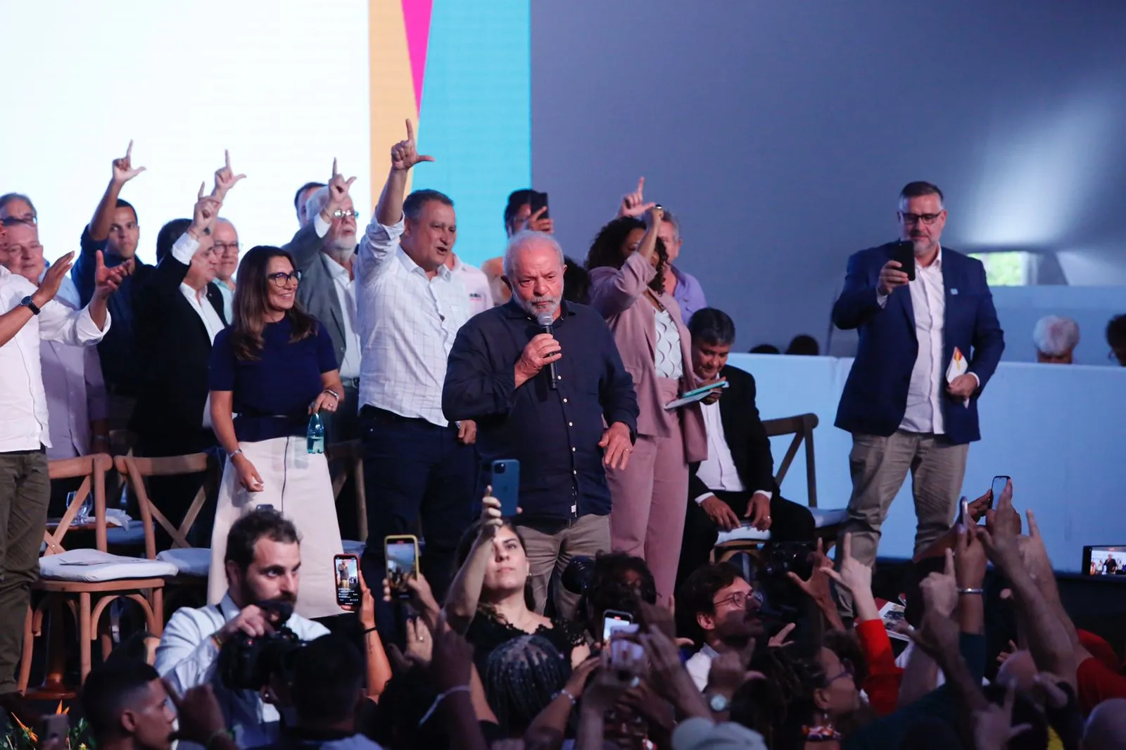 Plenária do Plano Plurianual do governo federal, realizada em Salvador, contou com a presença de Lula