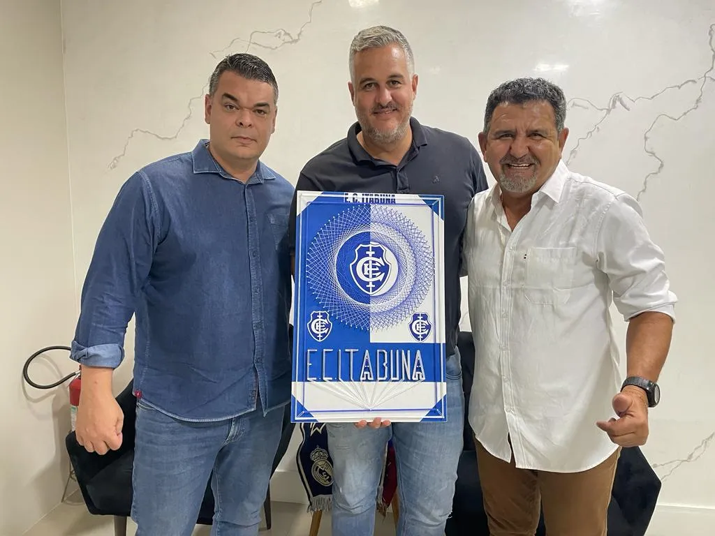 Leonardo Amoedo com Tiago Ruas e Gerson Figueiredo