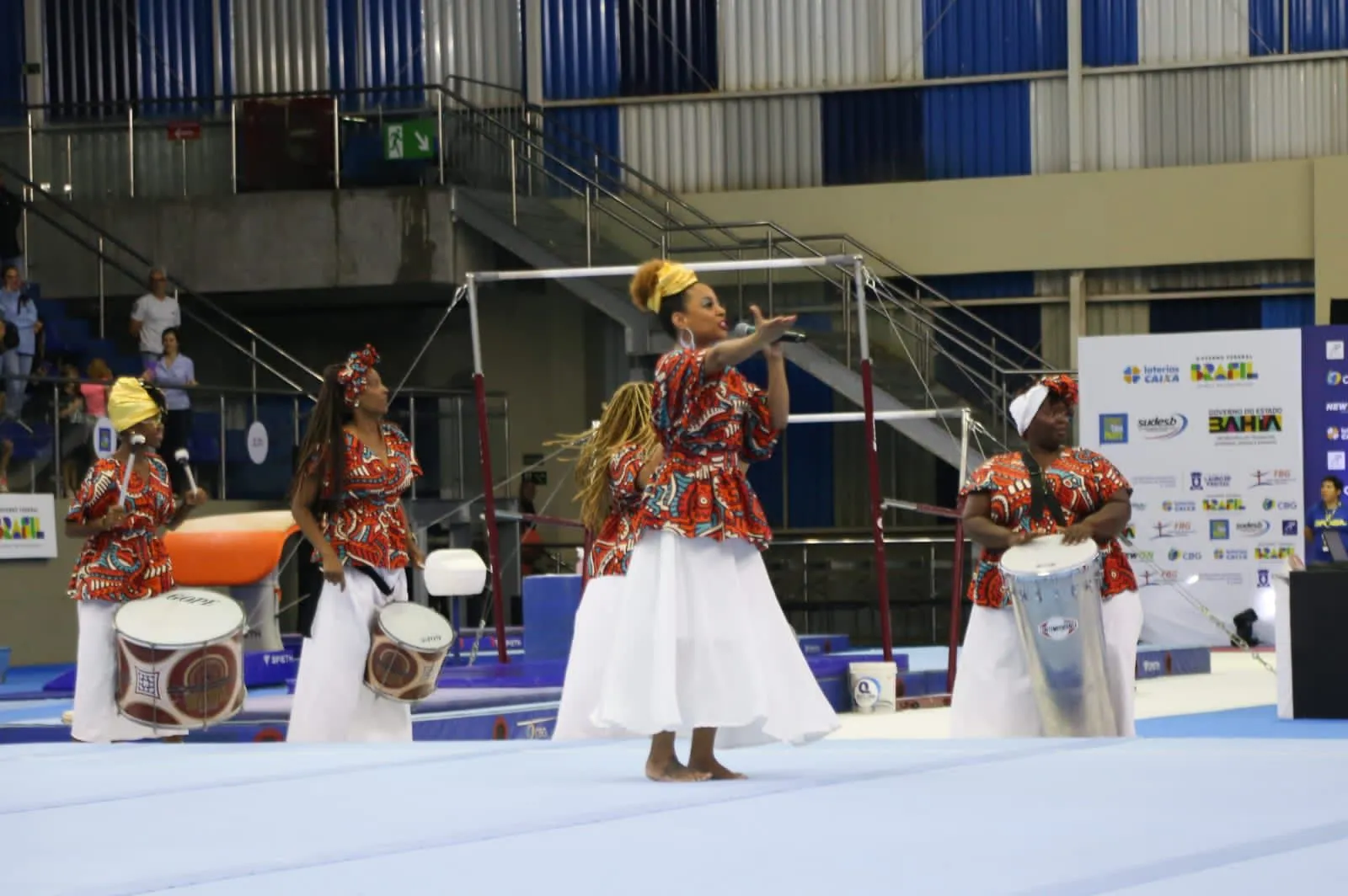 Banda de percussão feminina Yayá Muxima