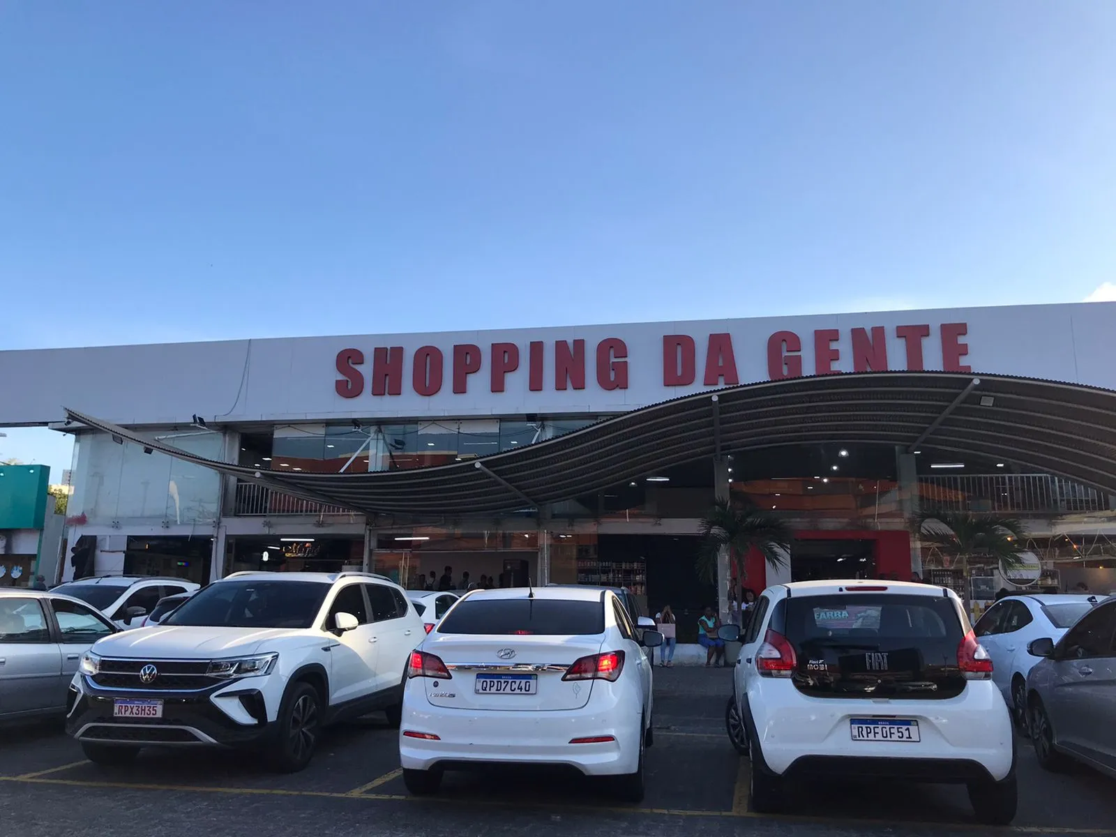 Crime ocorreu no Shopping da Gente, na Avenida ACM