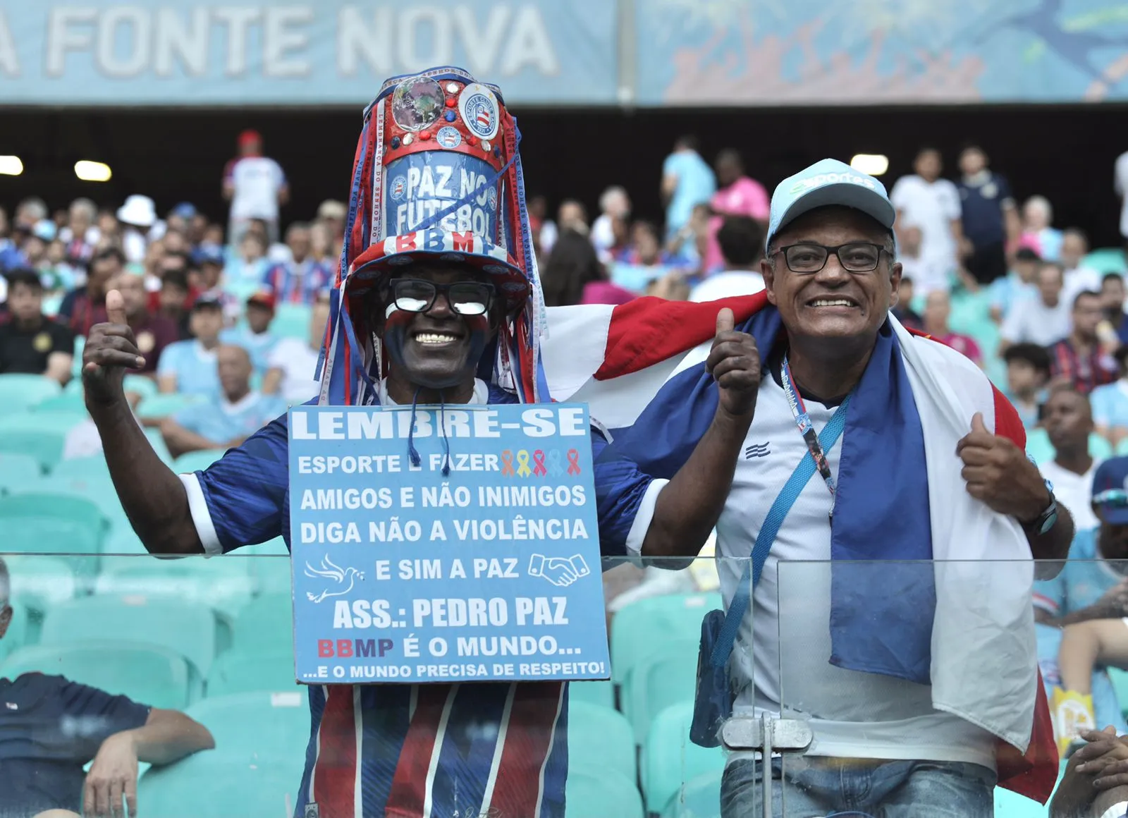 Imagem ilustrativa da imagem De chá revelação à oração! Veja fotos do pré-jogo do Bahia