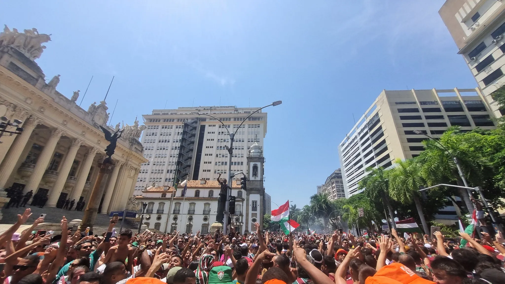 Festa começou desde cedo neste domingo (12)