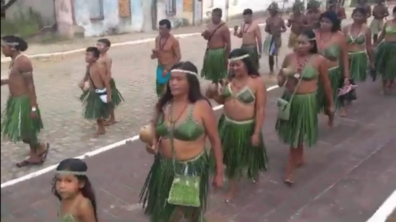 Tribo Kiriri, dançando Toré