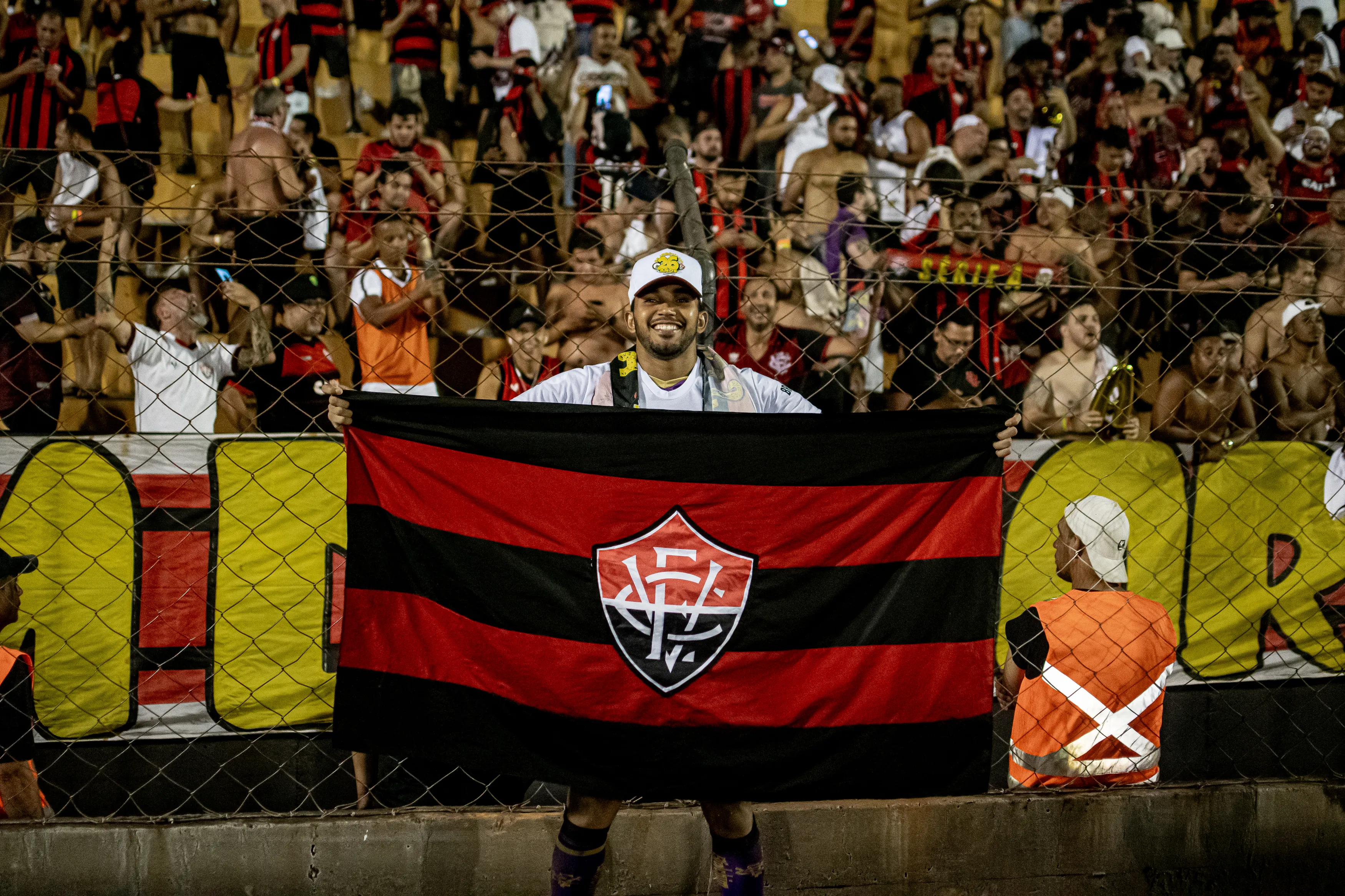 Goleiro está cheio de moral com a torcida ao fim da temporada